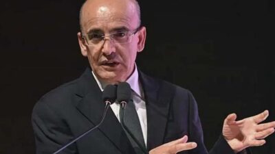 Hazine ve Maliye Bakanı Mehmet Şimşek, muhalefet ve sendikalar tarafından