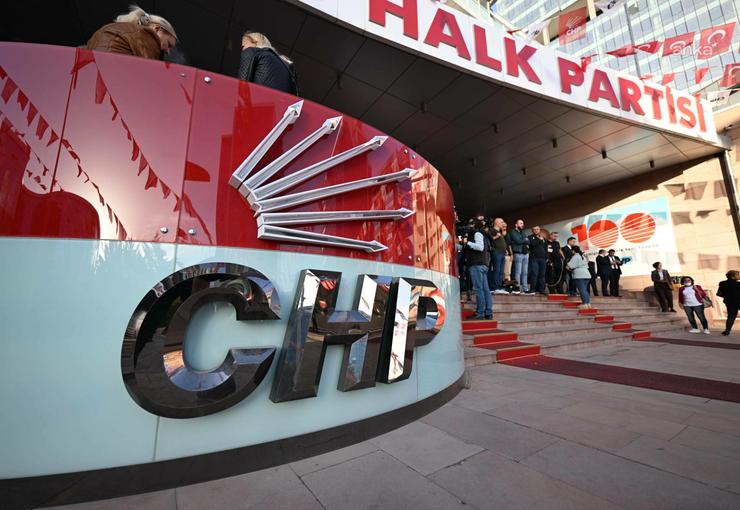 CHP’de seçilmiş yönetimi destekleyen il başkanları, yeni parti talebinin daha
