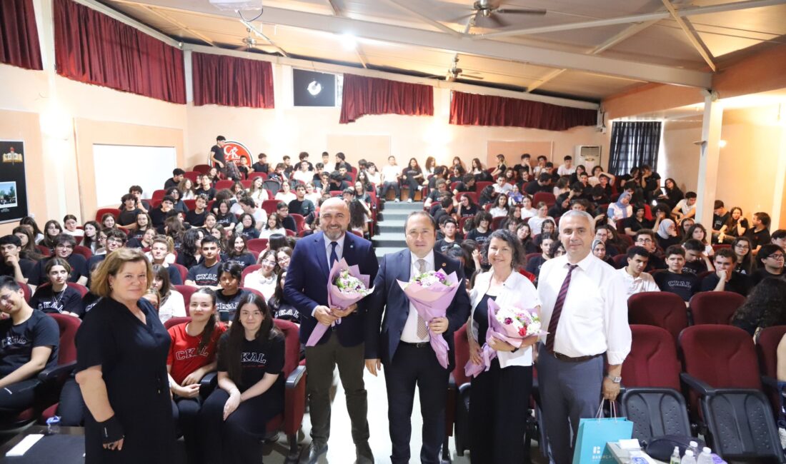 İzmir Bakırçay Üniversitesi Rektörü Prof. Dr. Rasim Akpınar, üniversite sınavı