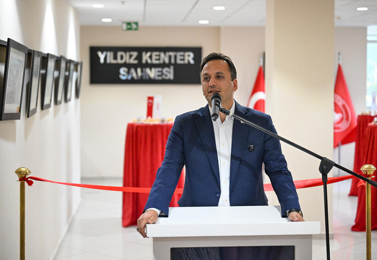 Bornova Belediyesi tarafından düzenlenen "1. Güngör Dilmen Tiyatro Günleri", 6