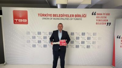 Menderes Belediyesi, Başkan İlkay Çiçek döneminde kurulan yeni araç filosuna