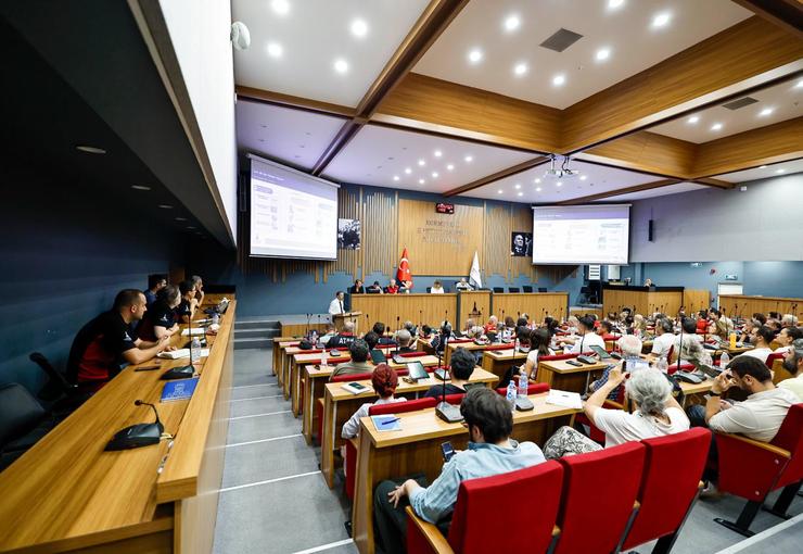 İzmir Büyükşehir Belediyesi, afetlere karşı daha güçlü ve koordineli bir