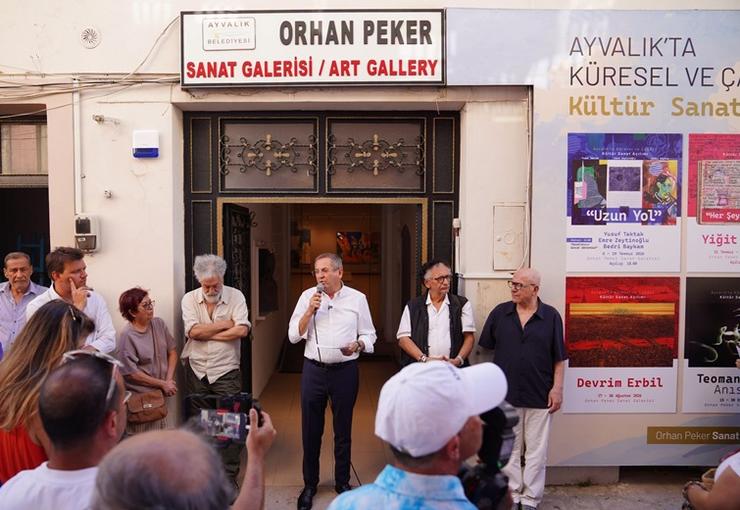 Ayvalık Belediyesi'nin "Küresel ve Çağdaş Kültür Sanat Açılımı" kapsamında düzenlediği