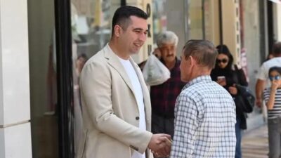 Osmaniye'nin Kadirli ilçesinin CHP'li Belediye Başkanı Mustafa Mert Olcar ve
