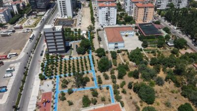 Bayraklı Belediyesi, Soğukkuyu Mahallesi’nde yapımını tamamladığı Mehmet Ali Sarızeybekler Parkı