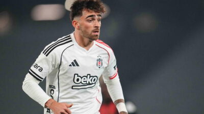 Yunanistan Süper Ligi ekiplerinden Olympiacos, Nottingham Forrest forması giyen ve