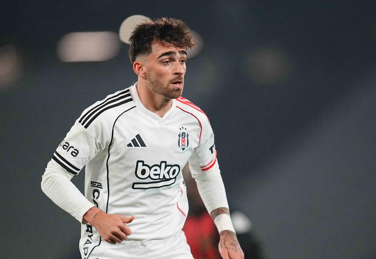 Yunanistan Süper Ligi ekiplerinden Olympiacos, Nottingham Forrest forması giyen ve