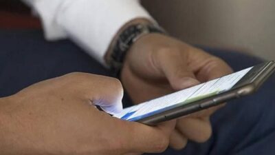 Kayseri'de avukat Ahmet Şahin'in, kendisine "izinsiz SMS" attığı gerekçesiyle şikayet