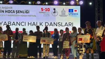 Efes Selçuk Belediyesi Halk Oyunları Ekibi, Akşehir Belediyesi tarafından bu