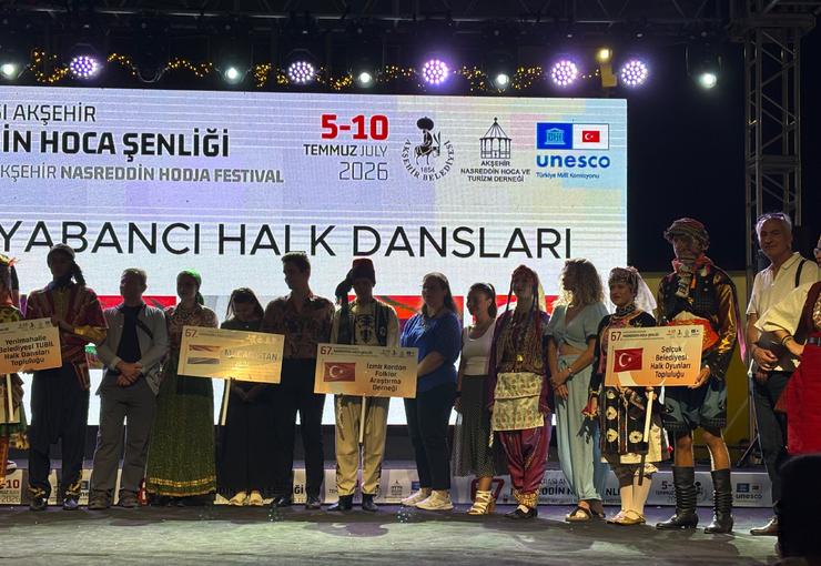 Efes Selçuk Belediyesi Halk Oyunları Ekibi, Akşehir Belediyesi tarafından bu