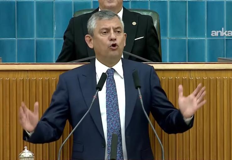 Cumhuriyet Halk Partisi lideri Özgür Özel, Kemal Kılıçdaroğlu'nun 'partide kal'