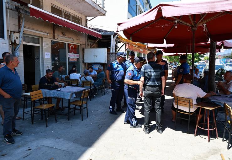 Efes Selçuk Belediyesi Zabıta Müdürlüğü ekipleri, vatandaşlardan gelen talep ve
