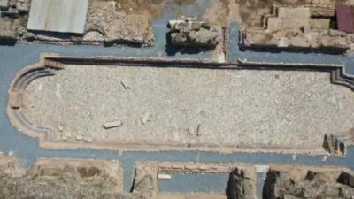 Aydın'daki 2 bin yıllık geçmişe sahip Tralleis Antik Kenti'nde yürütülen