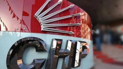 CHP’de butlan sonrası görevden alınan il başkanları sokakta “seçilmiş yönetimler”