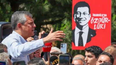 Cumhuriyet Halk Partisi'nde delegelerin olağanüstü kurultay çağrısının karşılıksız kalmasının ardından
