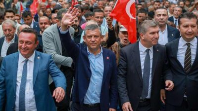 Kemal Kılıçdaroğlu’nun mahkeme kararıyla CHP genel başkanlığına atanması ve kurultay