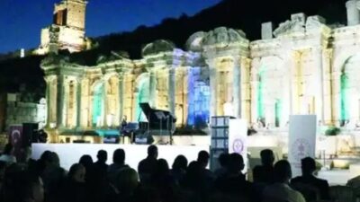 Sagalassos Antik Kenti'nin tarihi atmosferinde düzenlenen İdil Biret'e Saygı Gala