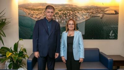 İzmir Büyükşehir Belediye Başkanı Dr. Cemil Tugay, Güzelbahçe Belediye Başkan