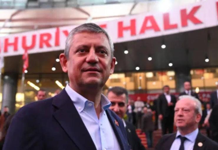 Kemal Kılıçdaroğlu’nun CHP’ye mahkeme kararıyla genel başkan olarak atanmasının ardından