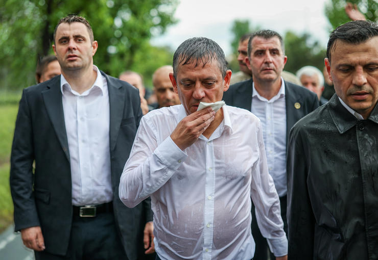 CHP İzmir’in Seçilmiş İl Başkanı Çağatay Güç, Genel Başkan Özgür