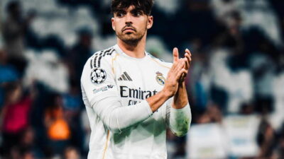İspanya La Liga ekiplerinden Real Madrid'in teknik direktörü Jose Mourinho'nun