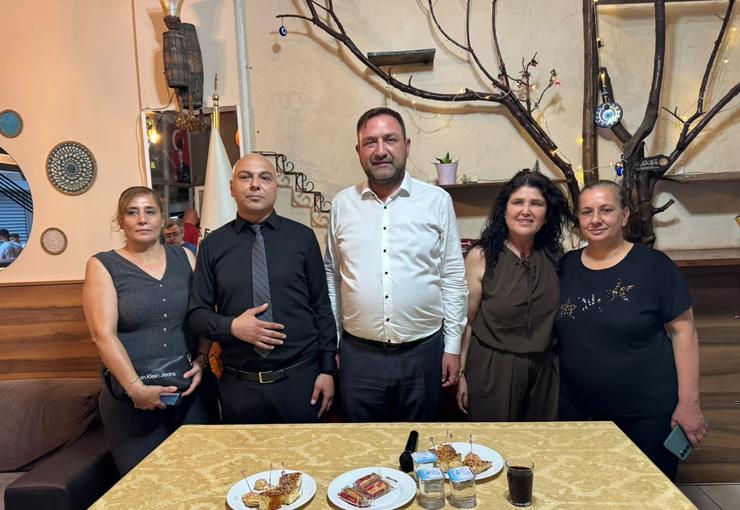 Son dönemde yaşanan siyasi gelişmelere ve parti içi tartışmalara da