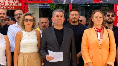CHP Seferihisar İlçe Başkanı Rahmi Tezel Çınar ve ilçe yönetimi,