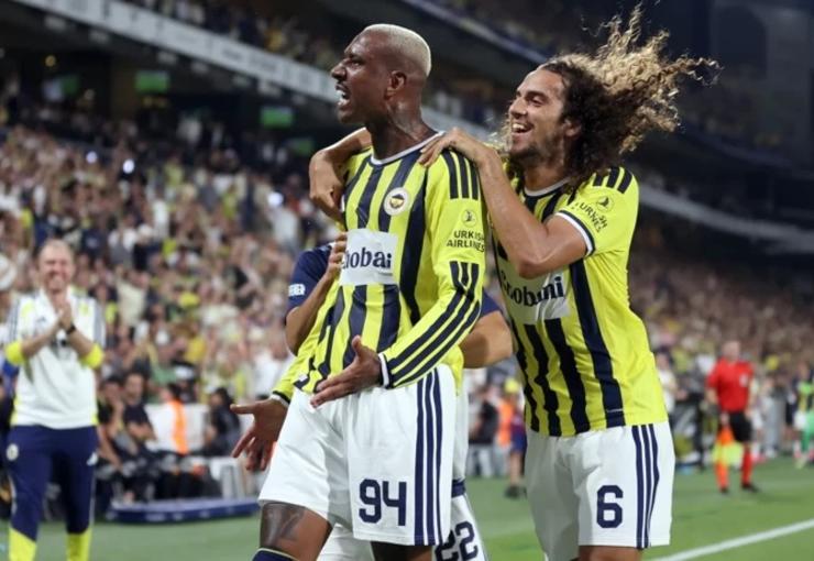 Fenerbahçe'nin UEFA Şampiyonlar Ligi 2. eleme turunda Górnik Zabrze'yi geçmesi