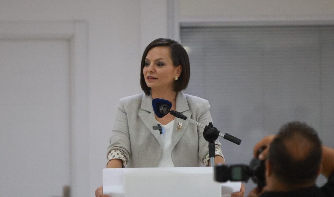 Karabağlar Belediyesi'nin sivil toplum kuruluşlarının kent yaşamına daha güçlü katkı