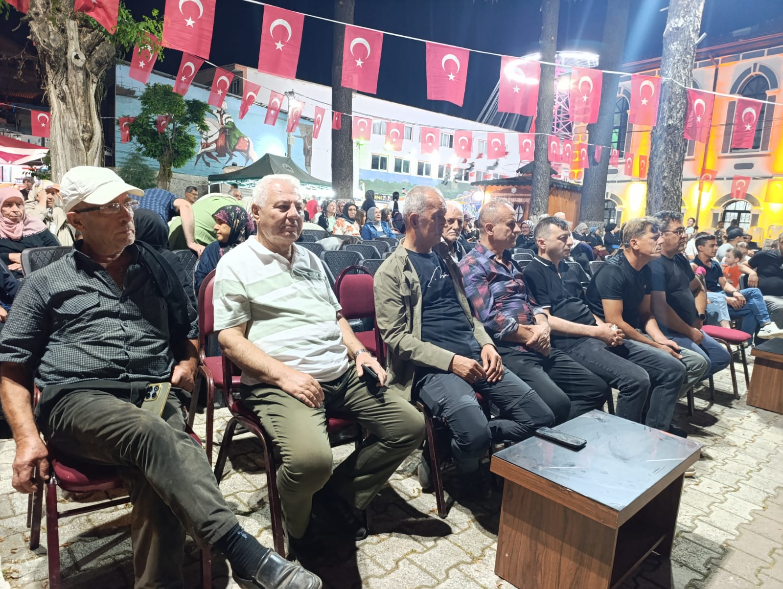 Kütahya'nın Simav ilçesine bağlı Demirciköy beldesinde bu yıl üçüncüsü düzenlenen