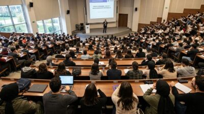 Geçmişte eğitim gördükleri okullardan ilişiği kesilen üniversite öğrencilerine yönelik af
