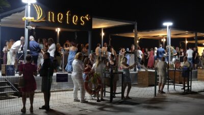İzmir Marina'da düzenlenen Marina Geceleri, Ağustos programında Latin müziği ve