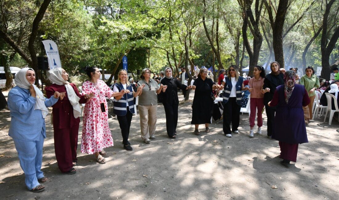 İzmir Büyükşehir Belediyesi’nin Sosyal Hizmetler Dairesi’nin organizasyonuyla Bayraklı Nafiz Gürman