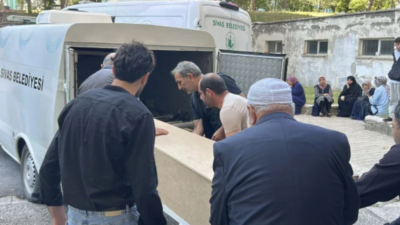Sivas'ın Yıldızeli ilçesinde vücuduna kene yapıştıktan sonra Kırım Kongo Kanamalı