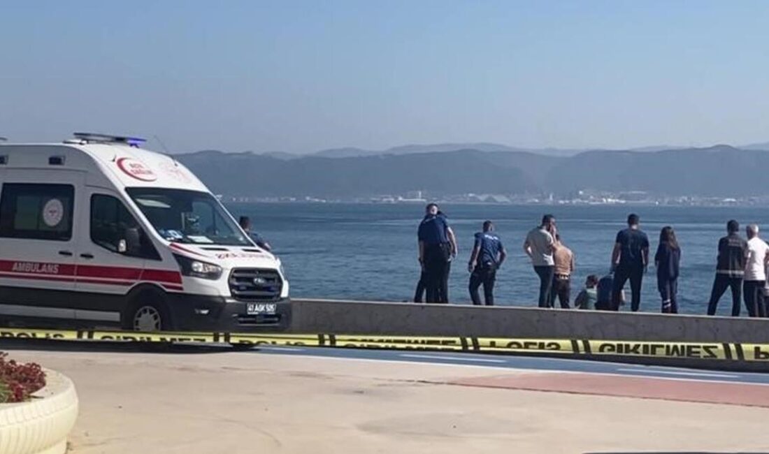 Kocaeli’nin Darıca ilçesindeki Cevher Dudayev Parkı sahilinde bulunan üç kişinin