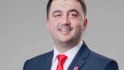 Menderes Belediye Başkanvekilliği seçim sürecinin ardından iki meclis üyesinin istifası