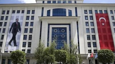 CHP'den istifa eden Kilis Belediye Başkanı Hakan Bilecen'in AK Parti'ye