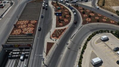 İzmir Büyükşehir Belediyesi, Gaziemir'deki ESBAŞ Kavşağı'nı yaklaşık 3 bin metrekarelik