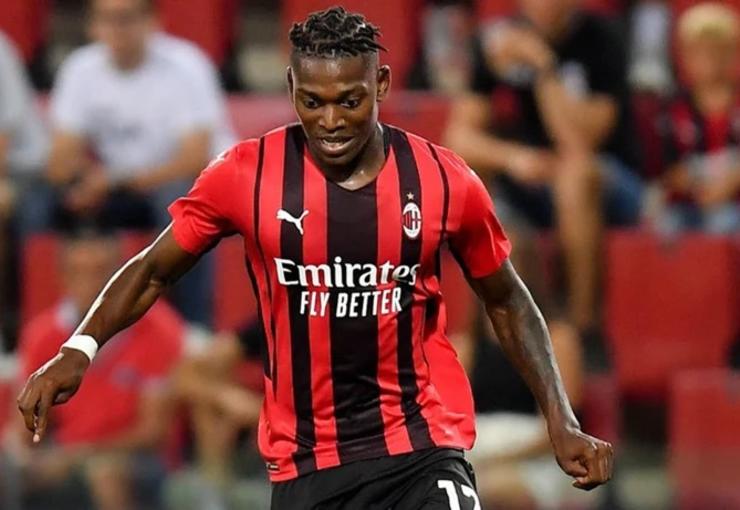 İtalyan basını, Fenerbahçe'nin Rafael Leao için ikinci resmi teklifini sunmaya