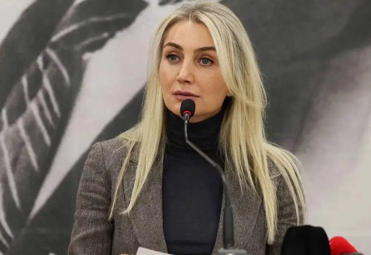Dilek İmamoğlu, eşi Ekrem İmamoğlu’nun X hesabına yeniden erişim engeli