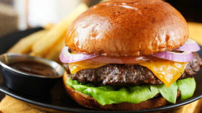 ABD merkezli fast-food devi Fat Brands'in tasfiye planı mahkeme tarafından