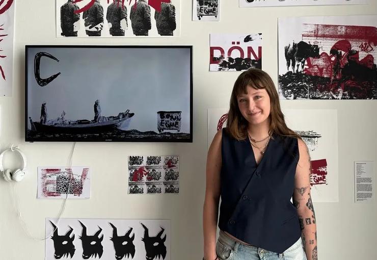 CerModern’de açılan “Liminal Aporia: Süreksiz Benlik” karma sergisi, kimliği değişmez