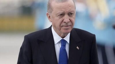 AKP'li Cumhurbaşkanı Recep Tayyip Erdoğan yaptığı paylaşımda "Türkiye’yi terör tehdidinden