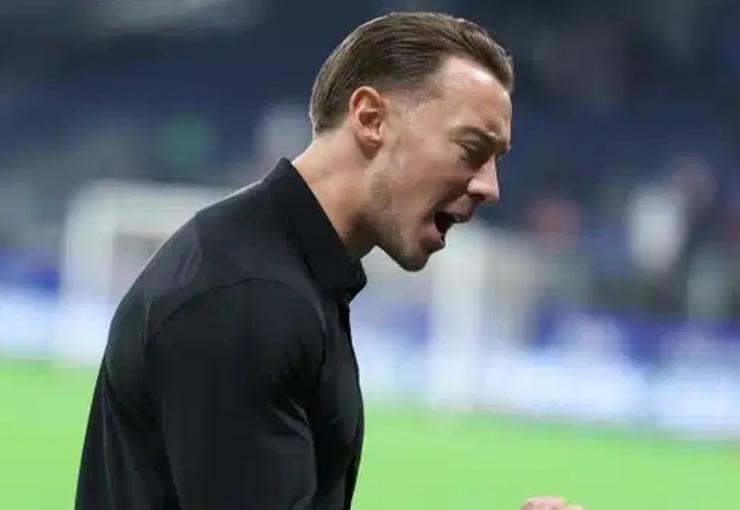 Newcastle United, teknik direktörlük görevine son olarak Al Ahli'yi çalıştıran