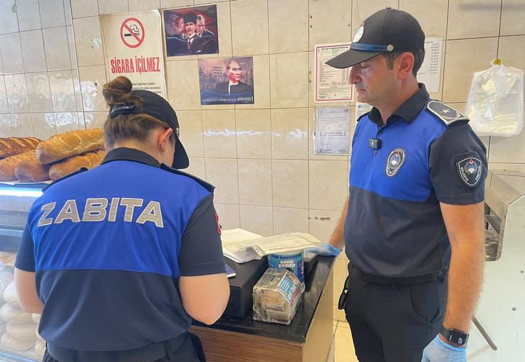 Güzelbahçe Belediyesi Zabıta Müdürlüğü ekipleri, vatandaşların sağlıklı, güvenilir ve mevzuata
