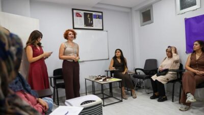 Buca Belediyesi, kadınların kentten beklentilerini dinlemek ve kadın dayanışmasını güçlendirmek