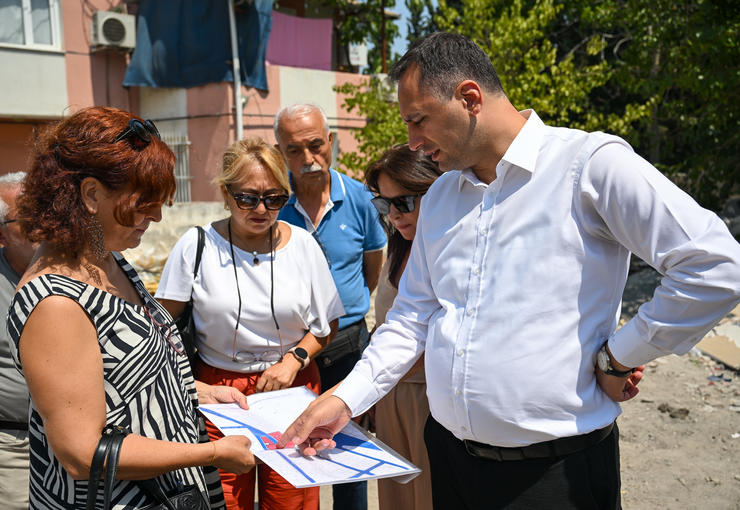 Bornova Belediye Başkanı Ömer Eşki, Serintepe Mahallesi’nde (Kandere) kronikleşen trafik