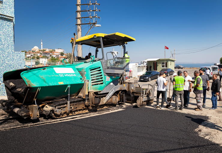 Narlıdere Belediye Başkanı Erman Uzun döneminde ilçe genelinde başlatılan asfalt