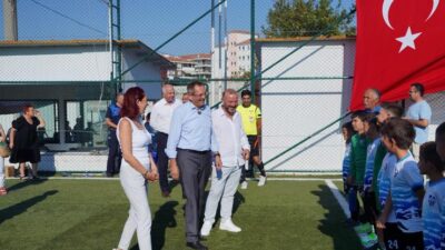 Ayvalık Belediyesi ile Atatürkçü Düşünce Derneği iş birliğinde düzenlenen 30