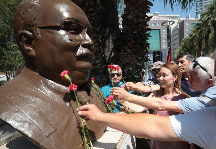 İzmir’de adı vefayla özdeşleşen İzmir Baba Sancar Maruflu’nun 5’inci ölüm